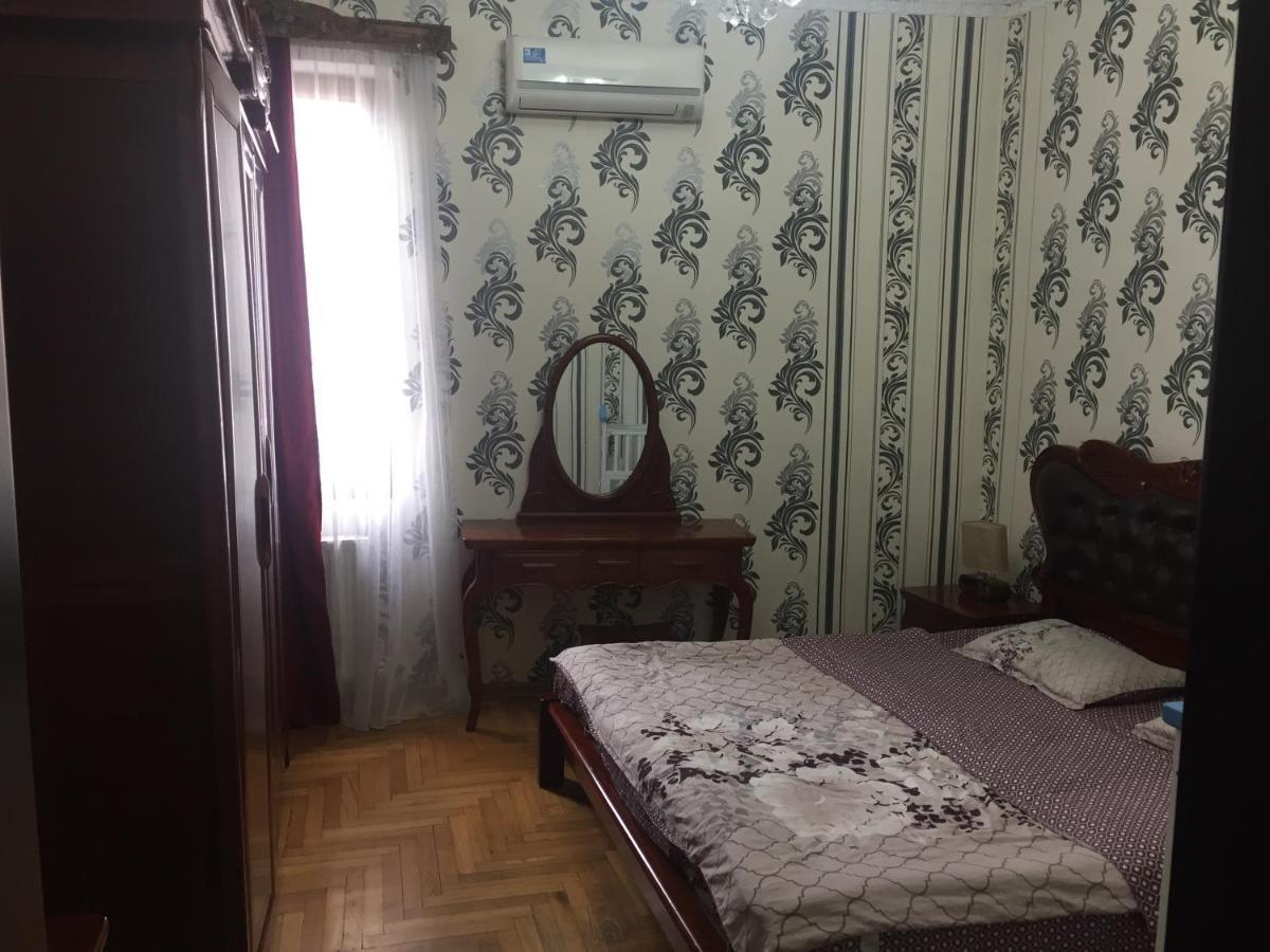 Guest House Nina Kobuleti Bagian luar foto