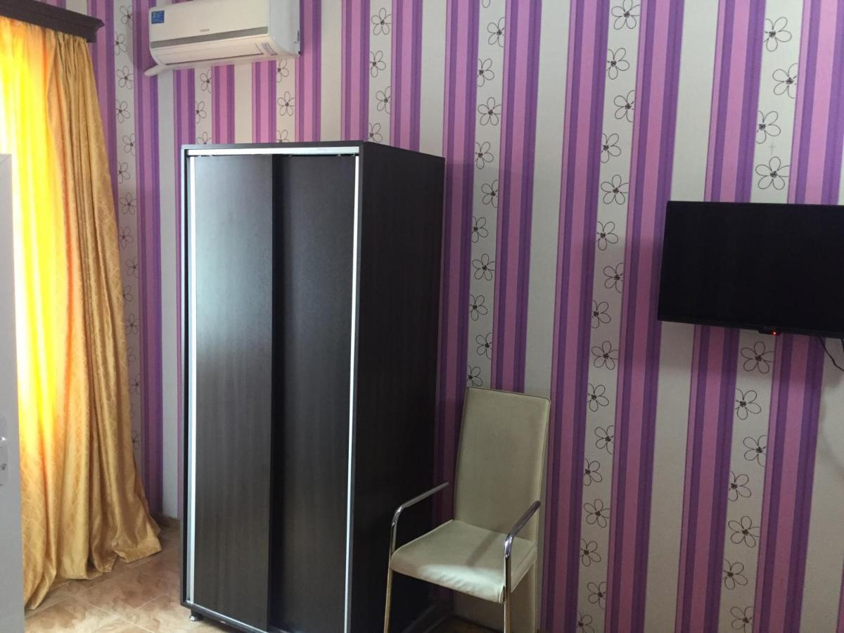Guest House Nina Kobuleti Bagian luar foto