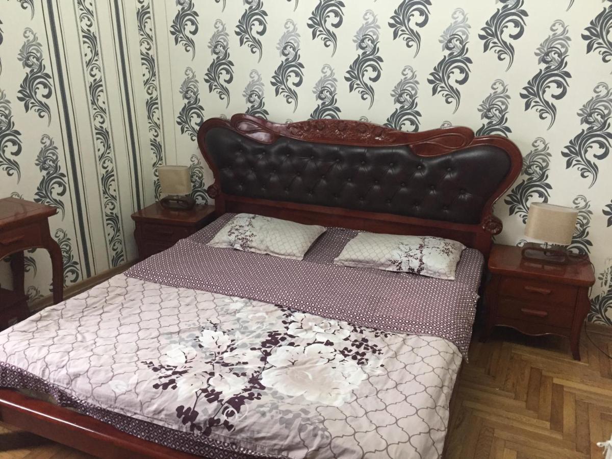 Guest House Nina Kobuleti Bagian luar foto