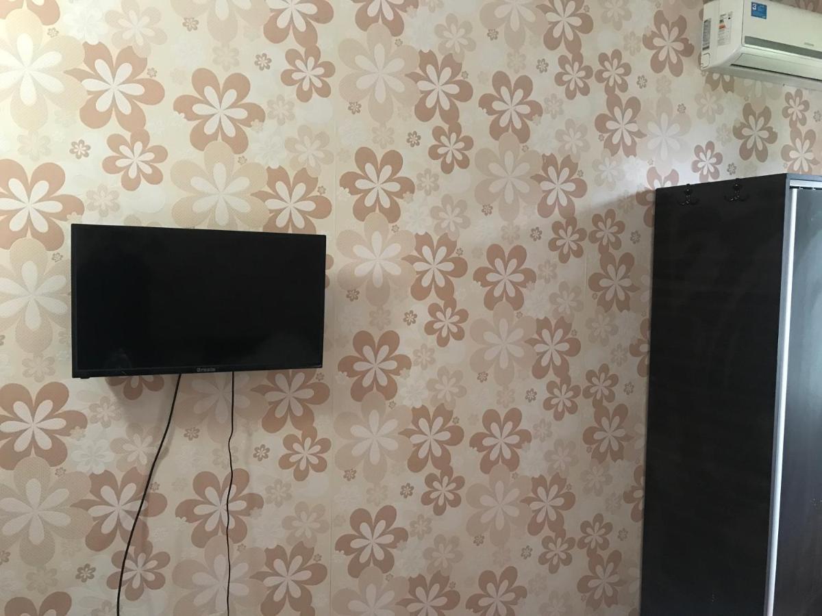 Guest House Nina Kobuleti Bagian luar foto